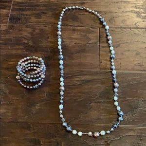Pearl necklace with matching bracelet